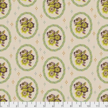 Mini Charm Chantilly